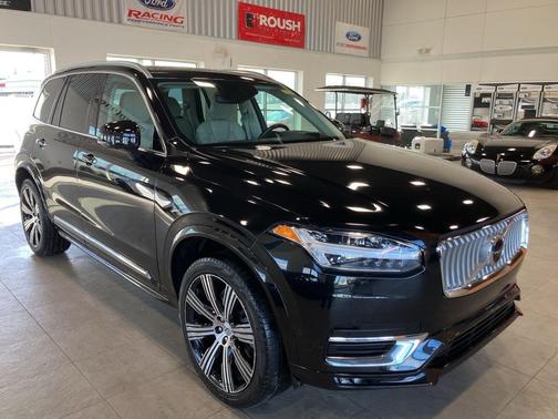 2022 Volvo XC90 T6 Inscription 7 Passenger