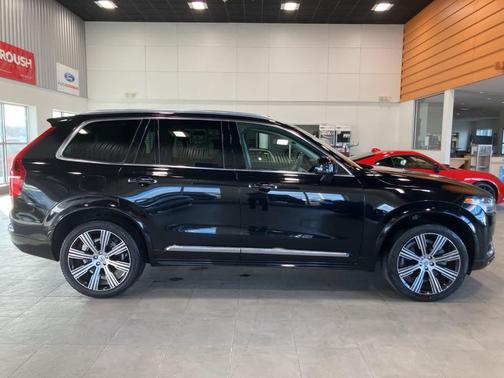 2022 Volvo XC90 T6 Inscription 7 Passenger