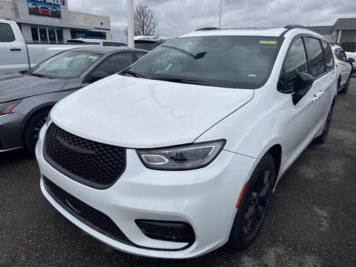 2025 Chrysler Pacifica Limited