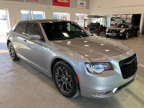 2017 Chrysler 300 S