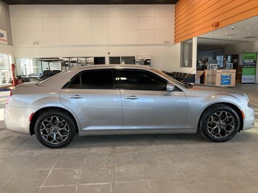 2017 Chrysler 300 S