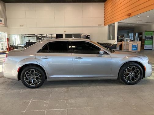 2017 Chrysler 300 S