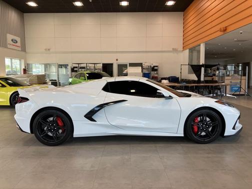 2021 Chevrolet Corvette Stingray w/1LT
