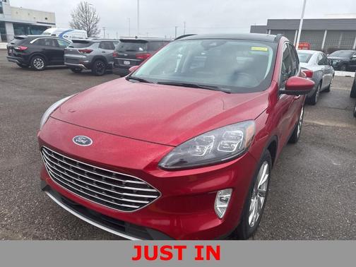 2021 Ford Escape Titanium Hybrid