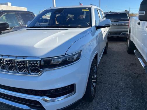 2022 Jeep Grand Wagoneer Series III