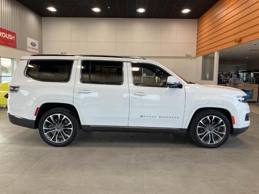 2022 Jeep Grand Wagoneer Series III
