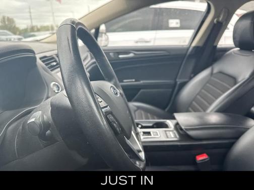 Shadow Black 2018 Ford Fusion Hybrid SE