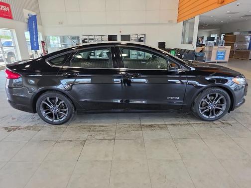 Shadow Black 2018 Ford Fusion Hybrid SE