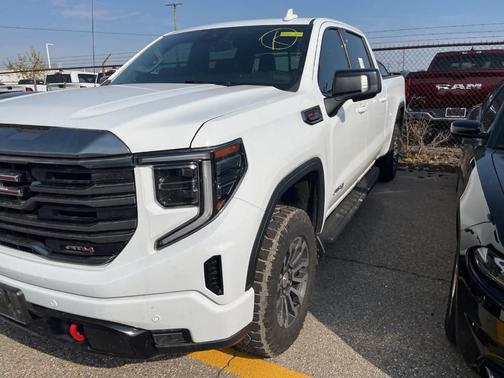 2022 GMC Sierra 1500 AT4