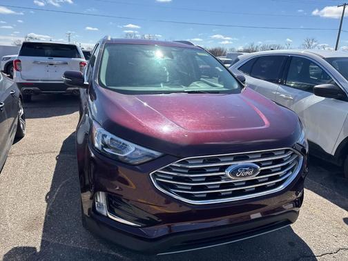 Burgundy Velvet Metallic Tinted Clearcoat 2020 Ford Edge SEL
