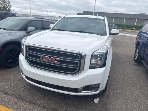 Summit White 2019 GMC Yukon SLE