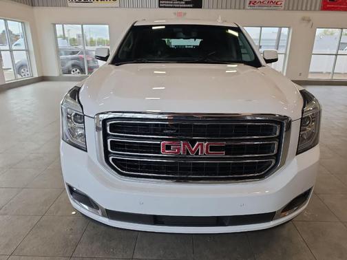 Summit White 2019 GMC Yukon SLE