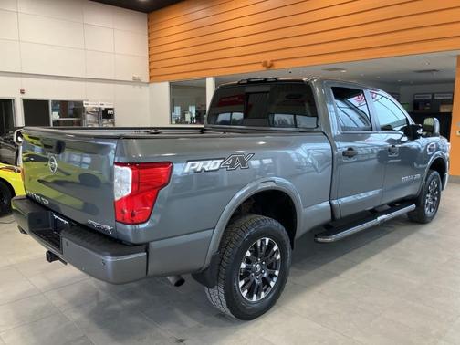 2017 Nissan Titan XD S