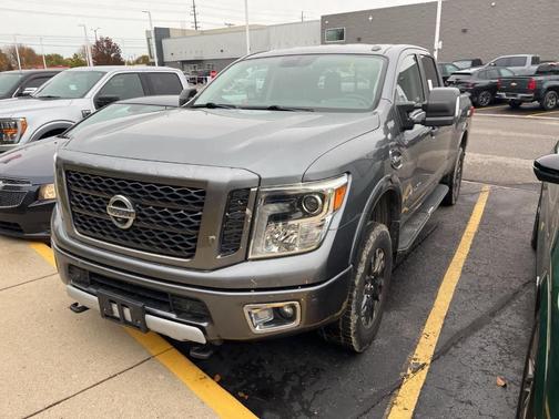 2017 Nissan Titan XD S