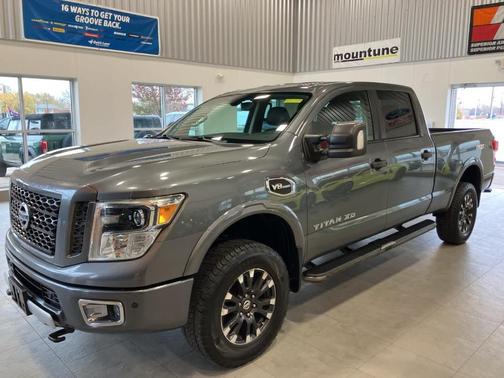 2017 Nissan Titan XD S