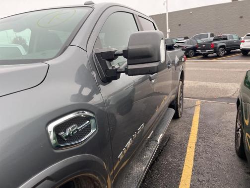 2017 Nissan Titan XD S