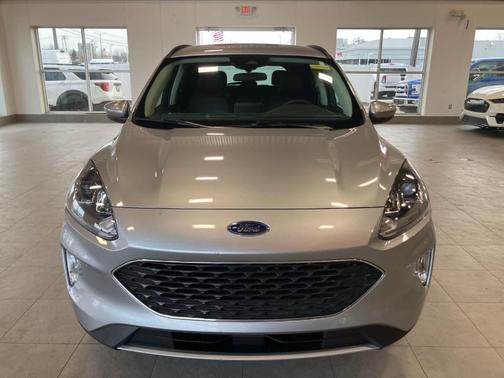 Iconic Silver Metallic 2022 Ford Escape SEL