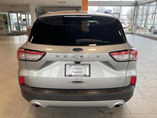 Iconic Silver Metallic 2022 Ford Escape SEL