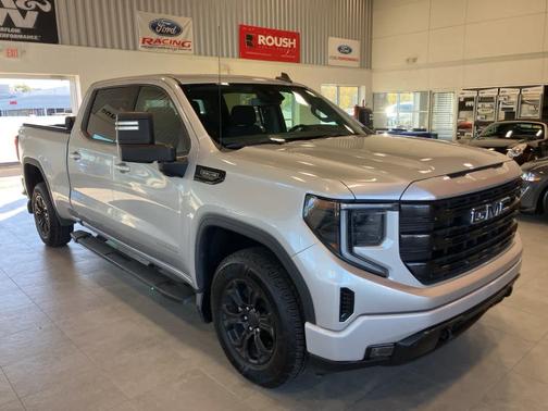 2022 GMC Sierra 1500 Elevation