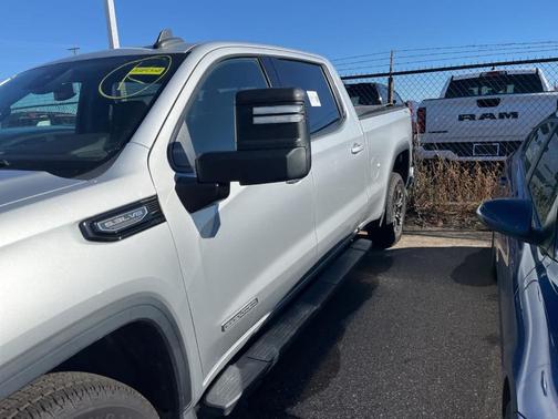 2022 GMC Sierra 1500 Elevation