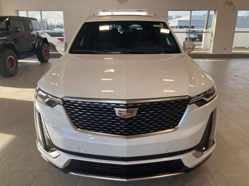 Crystal White Tri-Coat 2024 Cadillac XT6 Premium Luxury AWD