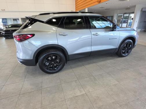 Sterling Gray Metallic 2024 Chevrolet Blazer LT