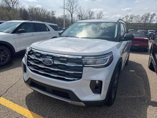 White 2026 Ford Explorer Active