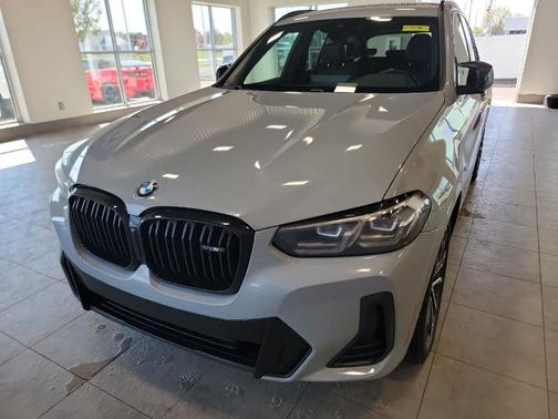 Gray 2022 BMW X3 M40i
