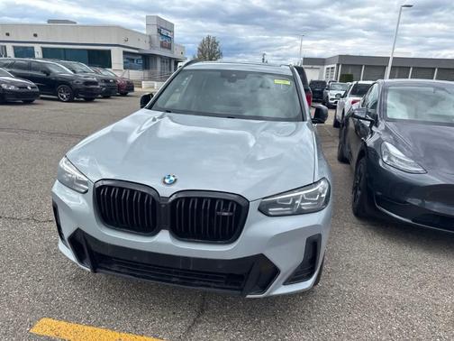 Gray 2022 BMW X3 M40i
