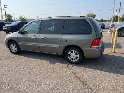 2005 Ford Freestar SEL