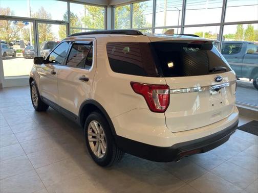 2016 Ford Explorer Base