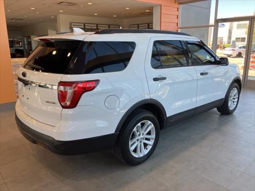 2016 Ford Explorer Base