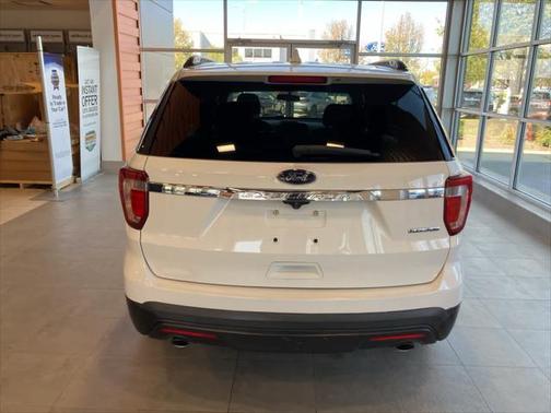 2016 Ford Explorer Base