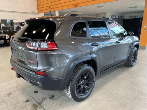 2020 Jeep Cherokee Trailhawk