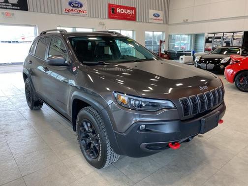 2020 Jeep Cherokee Trailhawk
