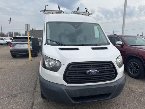 Oxford White 2017 Ford Transit-150 Base