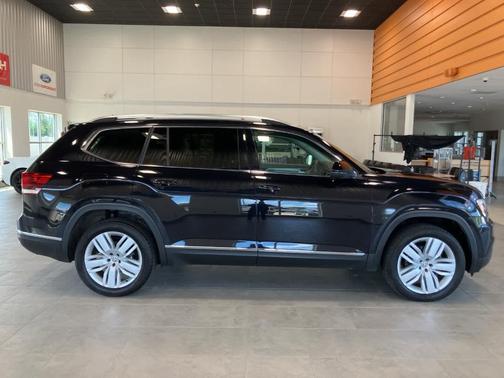 2018 Volkswagen Atlas 3.6L SEL Premium