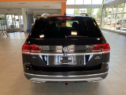 2018 Volkswagen Atlas 3.6L SEL Premium