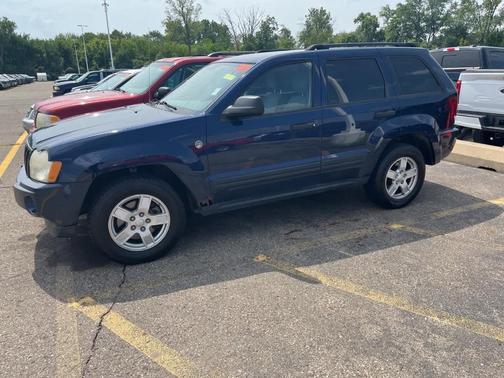 2005 Jeep Grand Cherokee Laredo