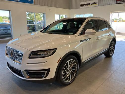 2020 Lincoln Nautilus Reserve