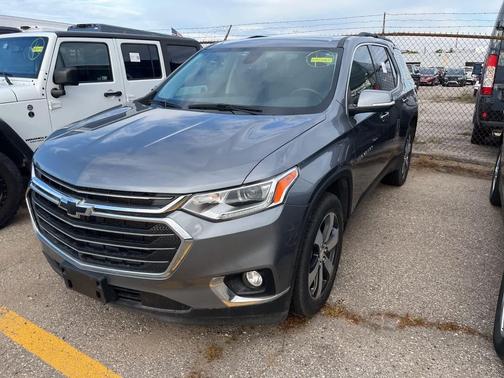 2021 Chevrolet Traverse LT Leather