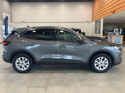 Carbonized Gray Metallic 2023 Ford Escape Active