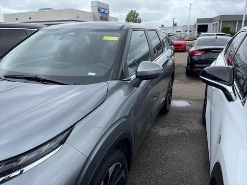 2023 Mitsubishi Outlander SE Special Edition
