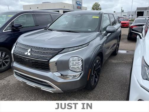 2023 Mitsubishi Outlander SE Special Edition