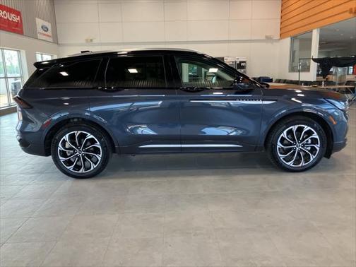 2024 Lincoln Nautilus Reserve