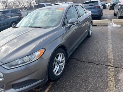 2013 Ford Fusion SE