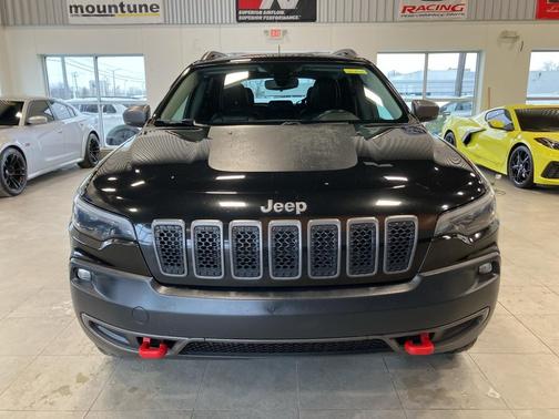 2020 Jeep Cherokee Trailhawk