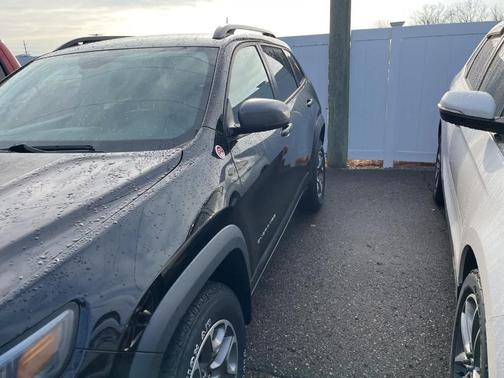 2020 Jeep Cherokee Trailhawk