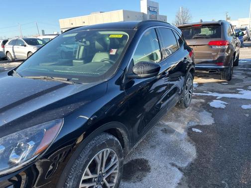2021 Ford Escape SEL