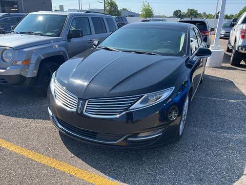 2016 Lincoln MKZ Base